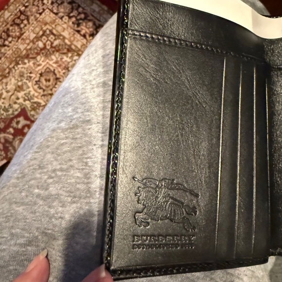 BURBERRY WALLET - Picture 7 of 9